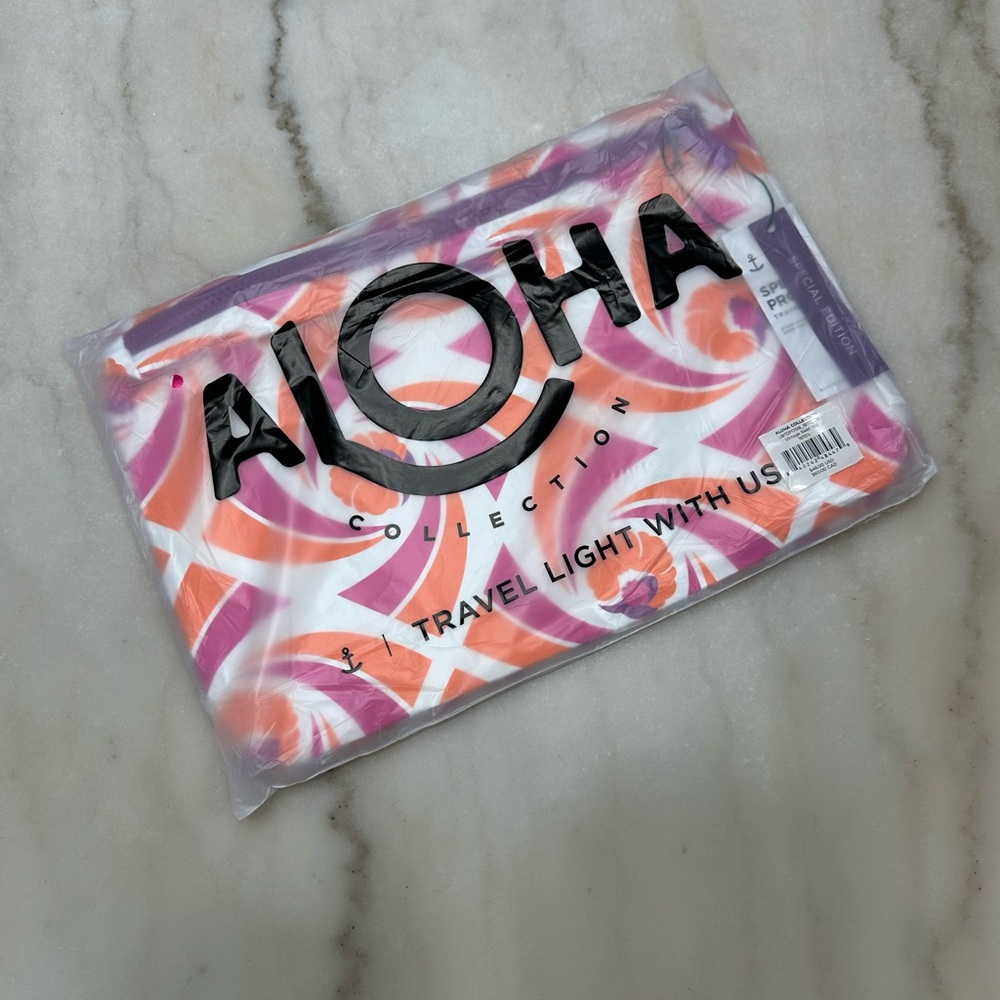 NWT ALOHA Collection • Hawaiian Air Vintage Swirl Mid 1970s Pouch